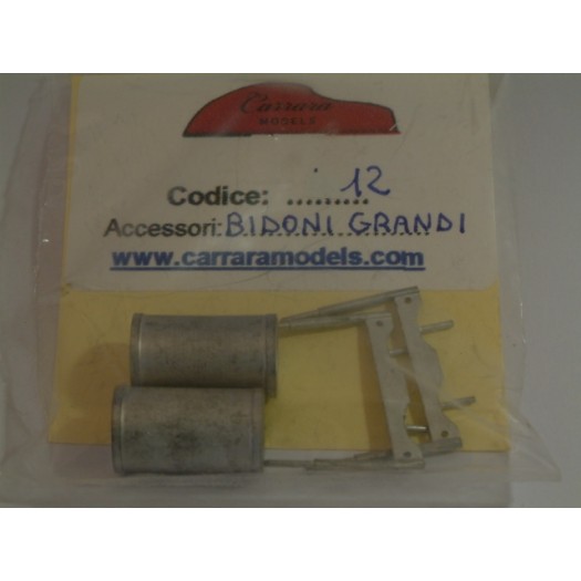 CM-SP12 n°2 bidone recipiente olio grande con supporti in metallo bianco - scala 1:43